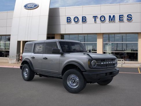 New 2025 Ford Bronco 4-Door image 9