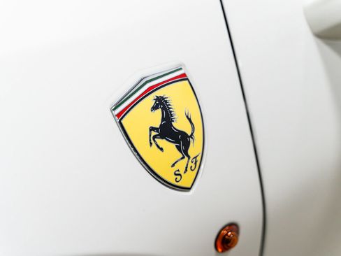 Used 2017 Ferrari 488 Spider RWD image 9