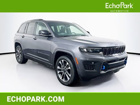 Used 2022 Jeep Grand Cherokee Overland w/ Luxury Tech Group IV image 1