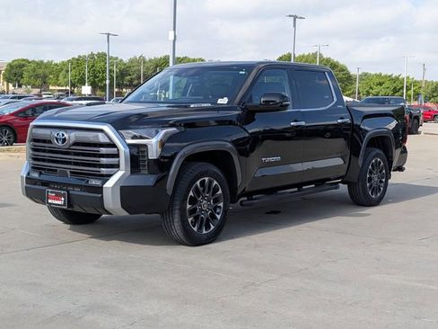 Used 2024 Toyota Tundra Limited w/ Power Package image 10