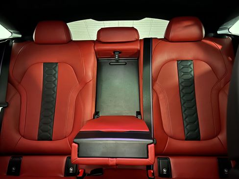 Used 2024 BMW X6 M Competition w/ Executive Package image 34