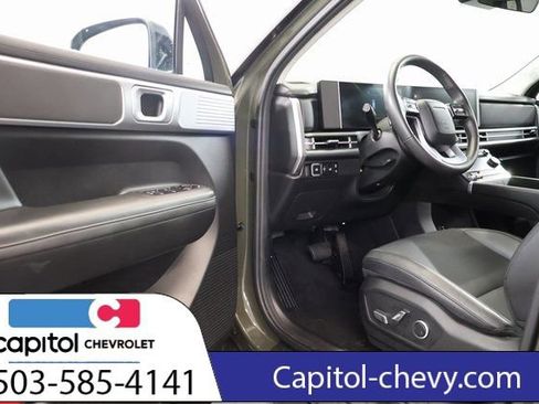 Used 2025 Hyundai Santa Fe XRT image 16