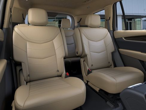New 2024 Cadillac XT6 Premium Luxury w/ Platinum Package FWD image 18