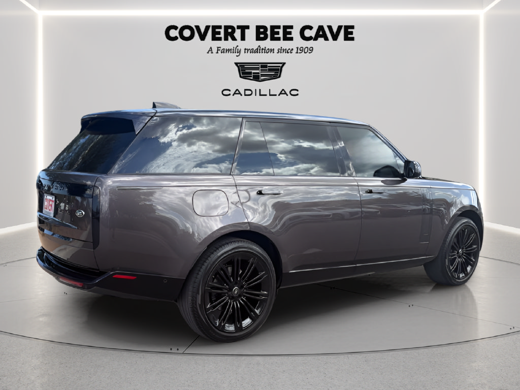 Used 2023 Land Rover Range Rover Long Wheelbase SE AWD/4WD image 9