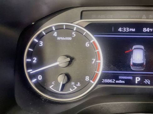 Used 2025 Nissan Rogue SV FWD image 13