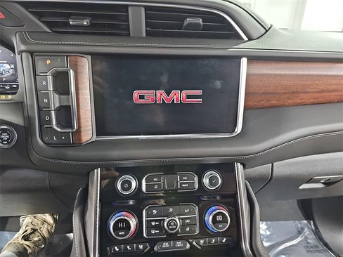 Used 2024 GMC Yukon Denali Ultimate image 26
