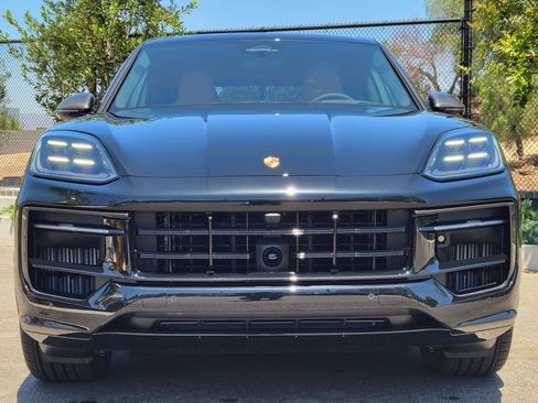 New 2026 Porsche Cayenne GTS AWD/4WD image 10