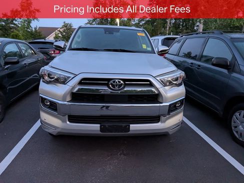 Certified 2021 Toyota 4Runner Limited AWD/4WD image 2