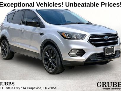 Used 2018 Ford Escape SE w/ SE Sport Appearance Package