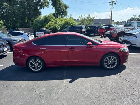 Used 2020 Ford Fusion SEL FWD image 1