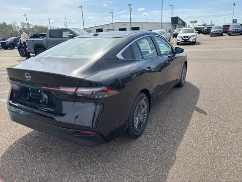 New 2026 Nissan Sentra SV image 7