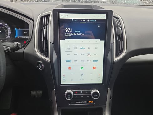 Used 2022 Ford Edge SE image 14