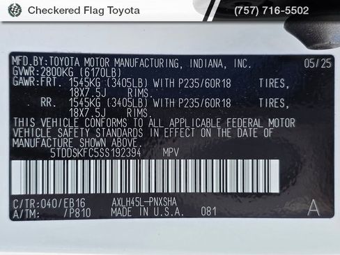 Used 2025 Toyota Sienna XSE w/ XSE Plus Package image 22