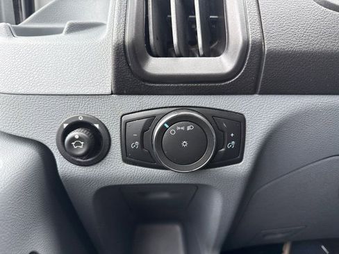 Used 2019 Ford Transit 150 130 Medium Roof image 26