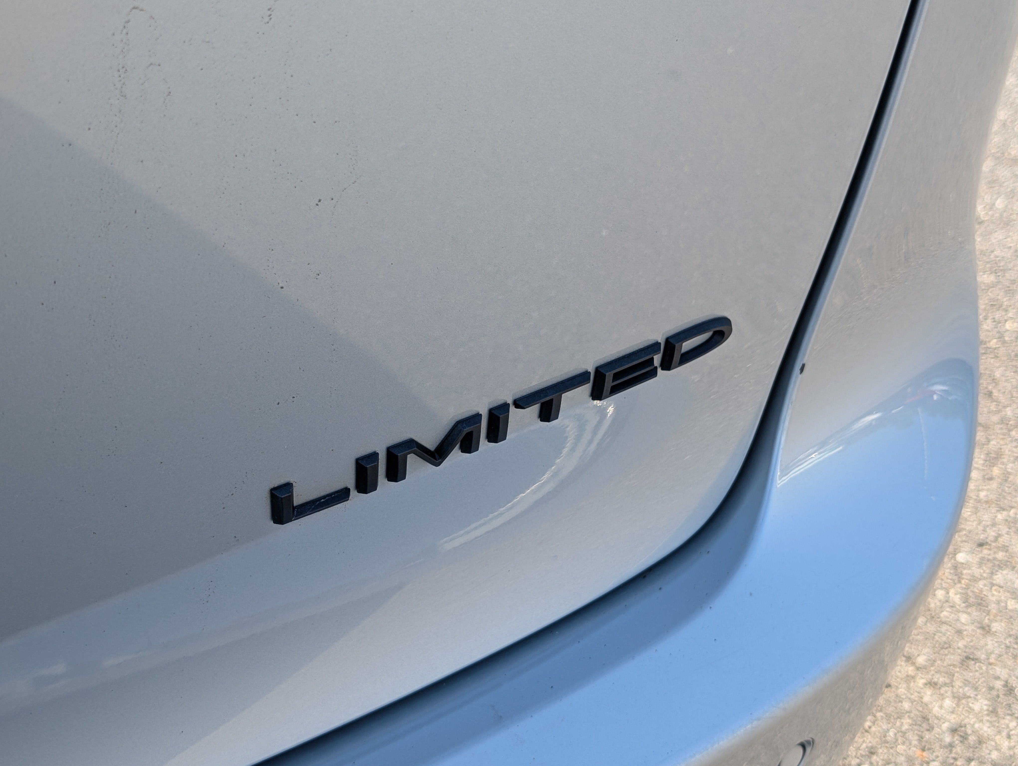 Used 2026 Chrysler Pacifica Limited w/ S Appearance Package FWD image 11