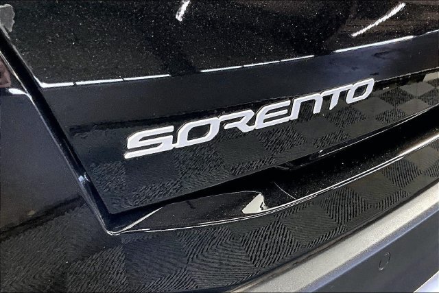 Certified 2026 Kia Sorento S w/ S Panoramic Sunroof Package FWD image 23