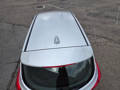 Used 2013 Hyundai Elantra GT w/ Touch & Go Pkg image 14