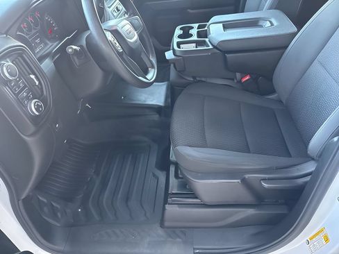 Used 2025 GMC Sierra 1500 Pro w/ Pro Value Package AWD/4WD image 9