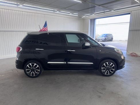 Used 2019 FIAT 500L Lounge w/ Graphite Edition FWD image 4