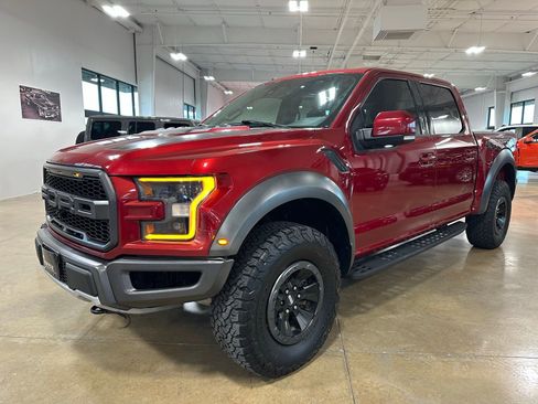 Used 2018 Ford F150 Raptor w/ Equipment Group 802A Luxury image 3