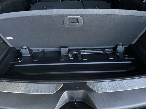 Used 2021 GMC Yukon Denali image 30