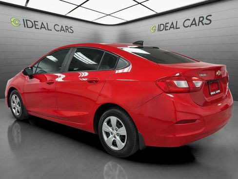 Used 2017 Chevrolet Cruze LS FWD image 7