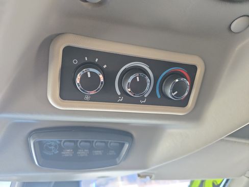 Used 2021 Chevrolet Express 2500 LS w/ Enhanced Convenience Package image 46