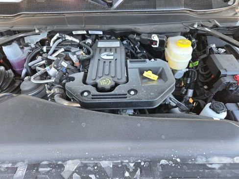 New 2026 RAM 3500 Laramie AWD/4WD image 27