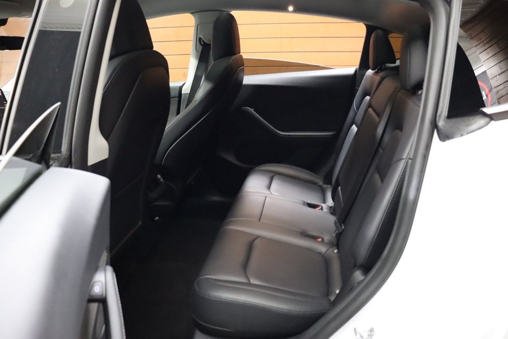 Used 2023 Tesla Model Y Long Range AWD/4WD image 37