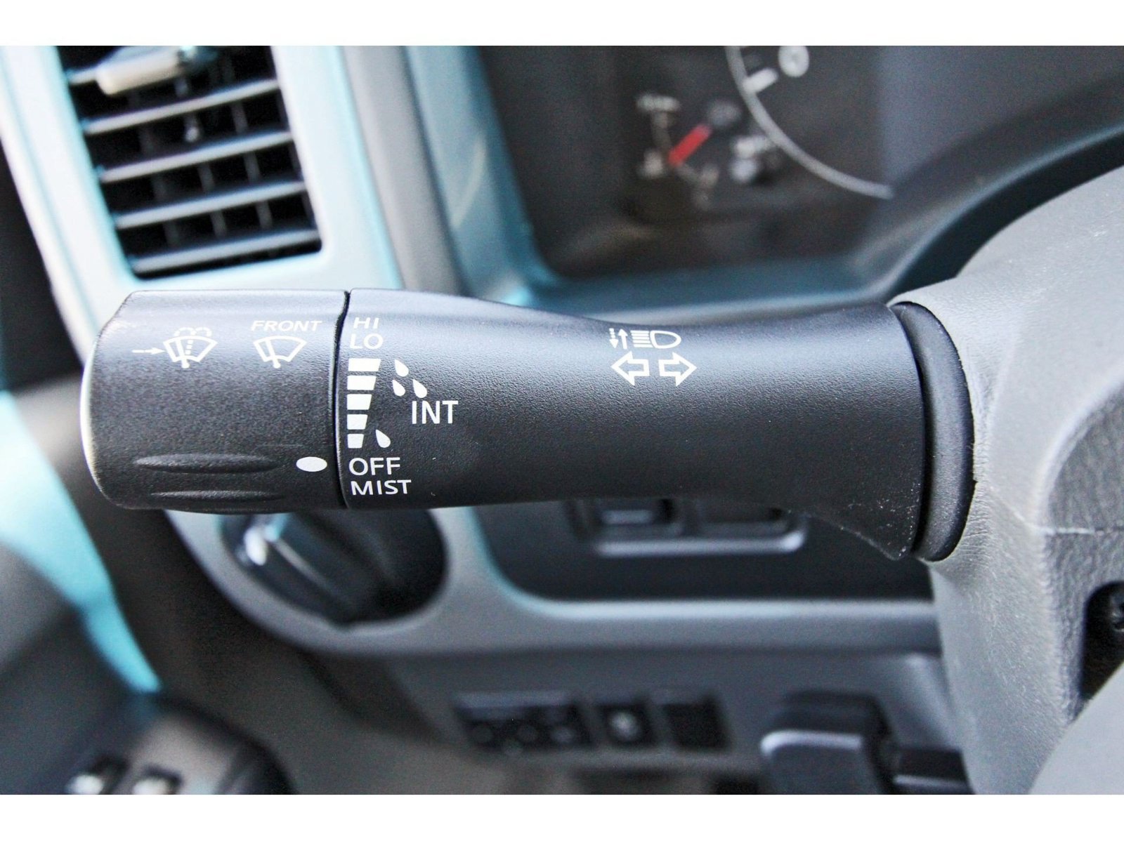 Used 2018 Nissan NV 3500 SL RWD image 22