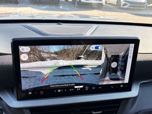 Used 2025 Ford Explorer ST image 17