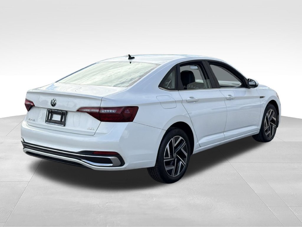 Used 2024 Volkswagen Jetta SEL FWD image 8