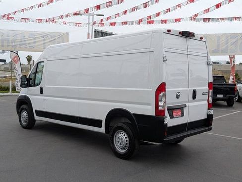 Used 2025 RAM ProMaster 2500 w/ Convenience Group FWD image 15