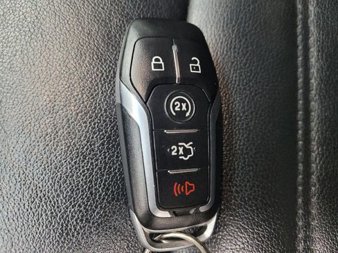 Used 2015 Ford Edge SEL w/ Equipment Group 201A AWD/4WD image 32