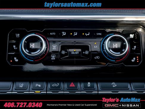 Used 2024 GMC Sierra 3500 Denali w/ Denali Reserve Package image 26