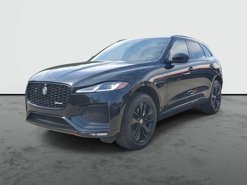 Used 2024 Jaguar F-PACE R-Dynamic S image 2