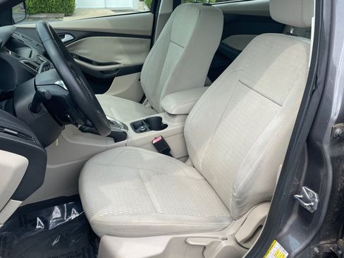 Used 2012 Ford Focus SEL FWD image 15