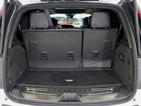 Used 2023 Cadillac Escalade Sport Platinum AWD/4WD image 45