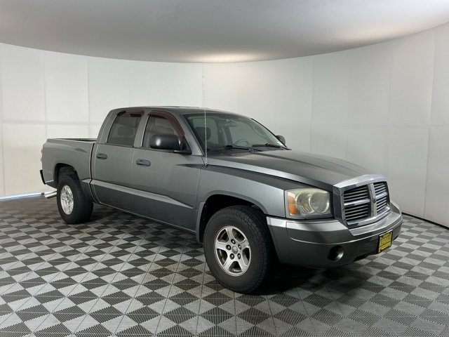 Used 2007 Dodge Dakota SLT w/ Trailer Tow Group AWD/4WD image 3