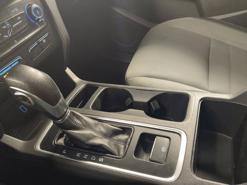 Used 2018 Ford Escape S image 26