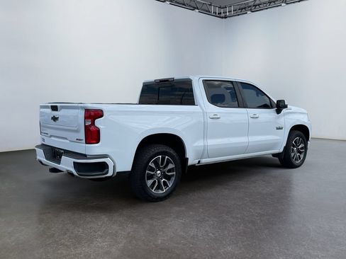 Used 2021 Chevrolet Silverado 1500 RST AWD/4WD image 3