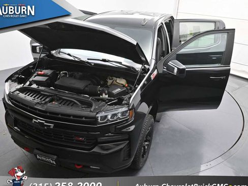 Used 2021 Chevrolet Silverado 1500 LT Trail Boss w/ Convenience Package II image 33