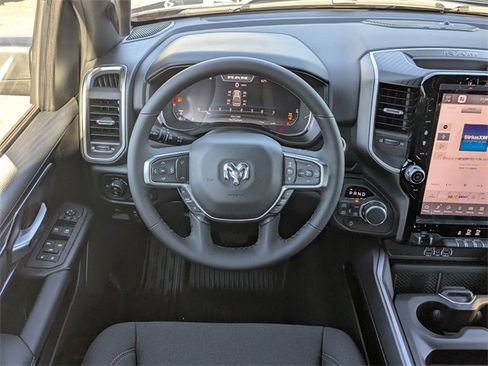 New 2026 RAM 1500 4x4 Crew Cab image 17