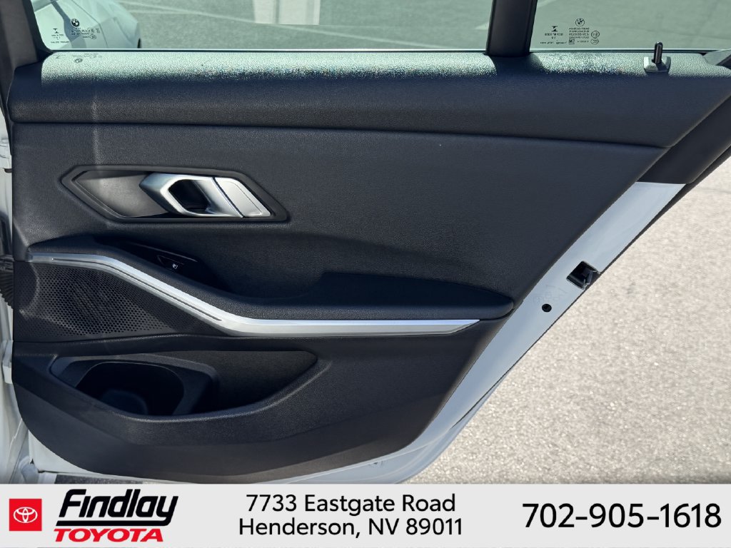 Used 2020 BMW 330i Sedan w/ Driving Assistance Package RWD image 17