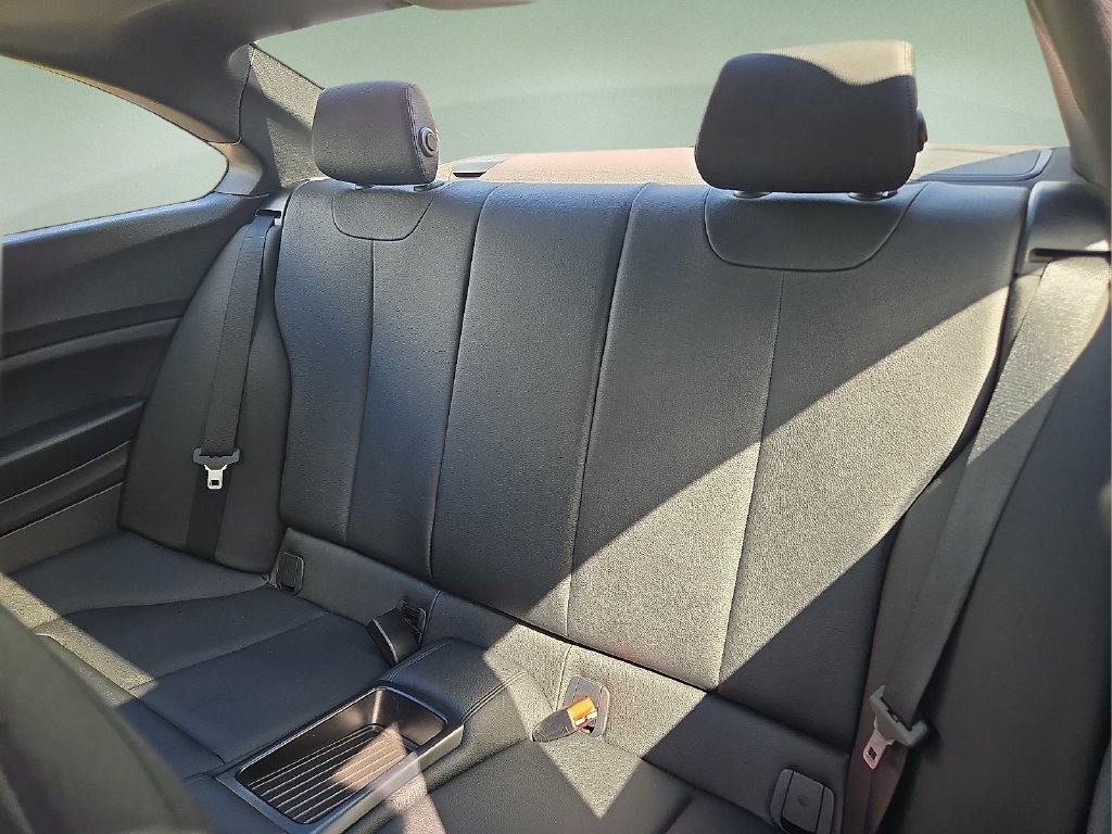 Used 2016 BMW 228i xDrive Coupe AWD/4WD image 8