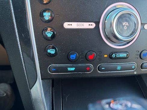 Used 2016 Ford Explorer Limited image 34