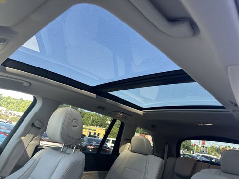 Used 2023 Mercedes-Benz GLS 450 4MATIC image 24