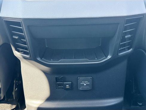 Used 2024 Toyota Tundra Limited image 32