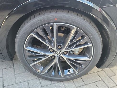 New 2026 Toyota Prius XLE image 5