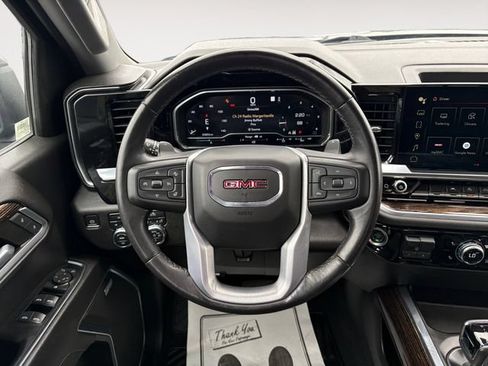Used 2022 GMC Sierra 1500 Elevation w/ Preferred Package AWD/4WD image 12
